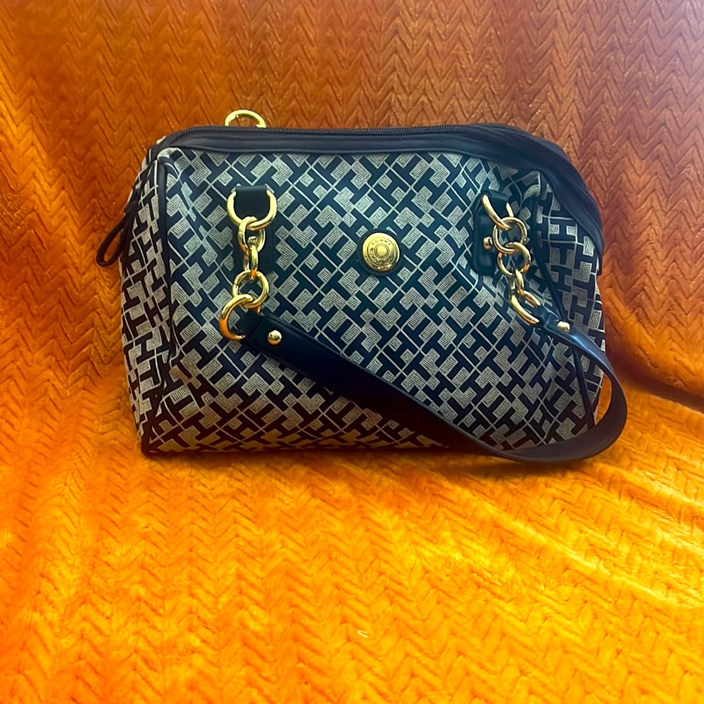 Tommy Hilfiger purse